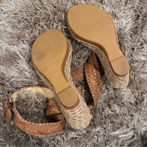 Stuart Weitzman Elixir Tan Leather Braided Wedges - Picture 11 of 14